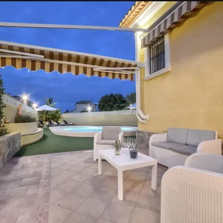 Casa Rose 4-bed With Private Pool 别墅 *